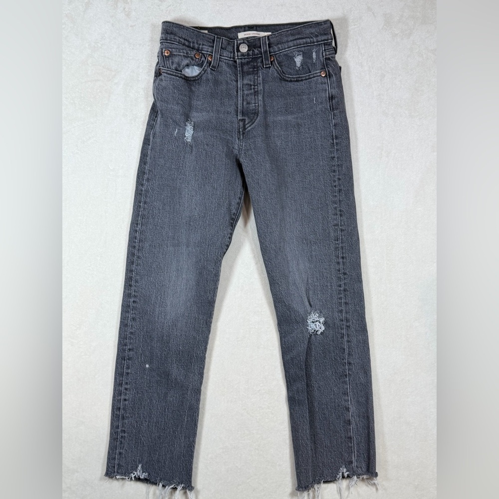 Levi's Wedgie Straight Size 25 Distressed Vintage Black Gray Straight Leg Jeans